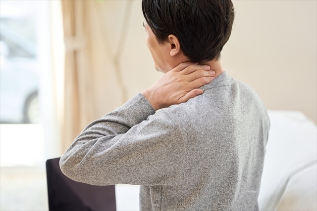 PC利用による首、肩の緊張